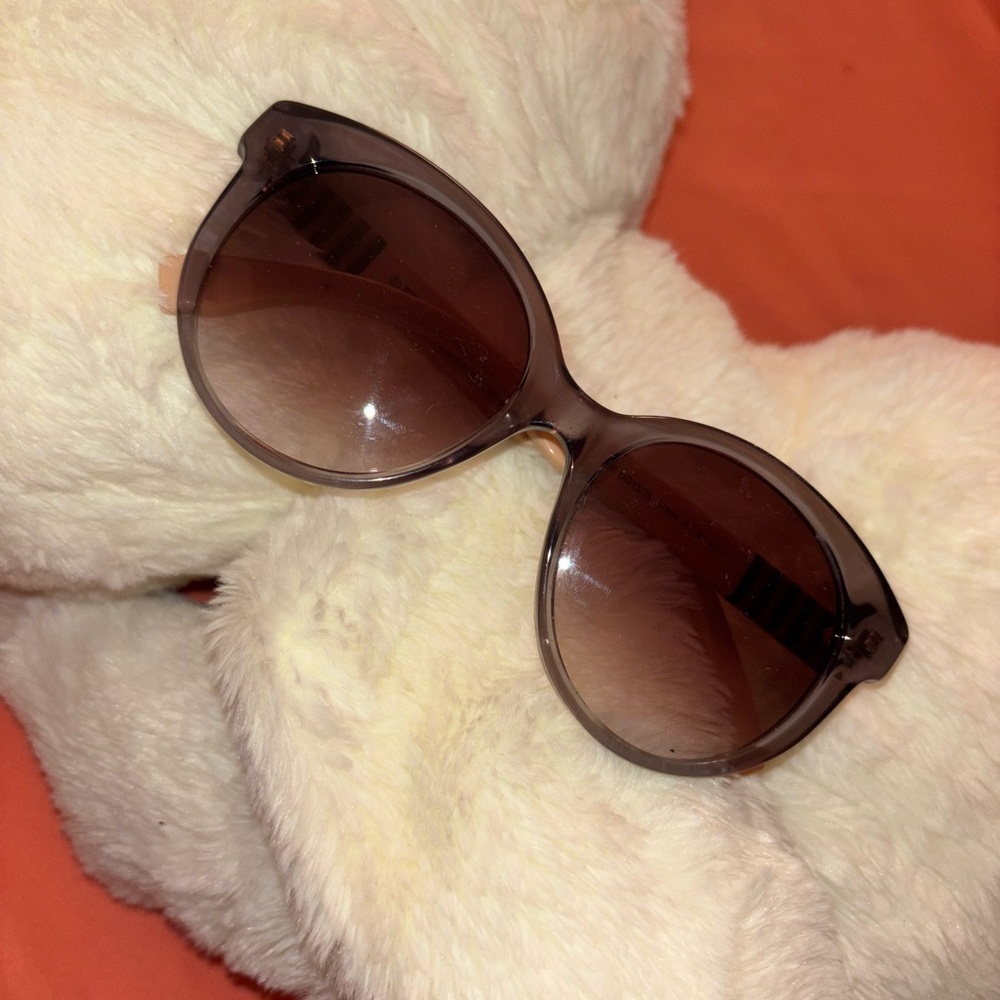 Fendi Elegant Brown Sunglasses